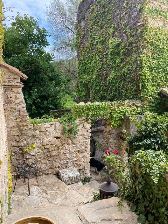 Domaine Le Petit Hameau Aparthotel Cotignac Exterior photo